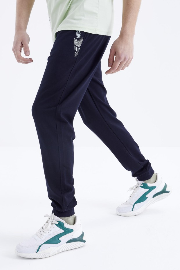 Tommy Life Açık Yeşil - Lacivert Baskı Detaylı O Yaka Standart Kalıp Manşetli Erkek Eşofman Takım - 85175. 7 Tommy Life Açık Yeşil - Lacivert Baskı Detaylı O Yaka Standart Kalıp Manşetli Erkek Eşofman Takım - 85175. 7