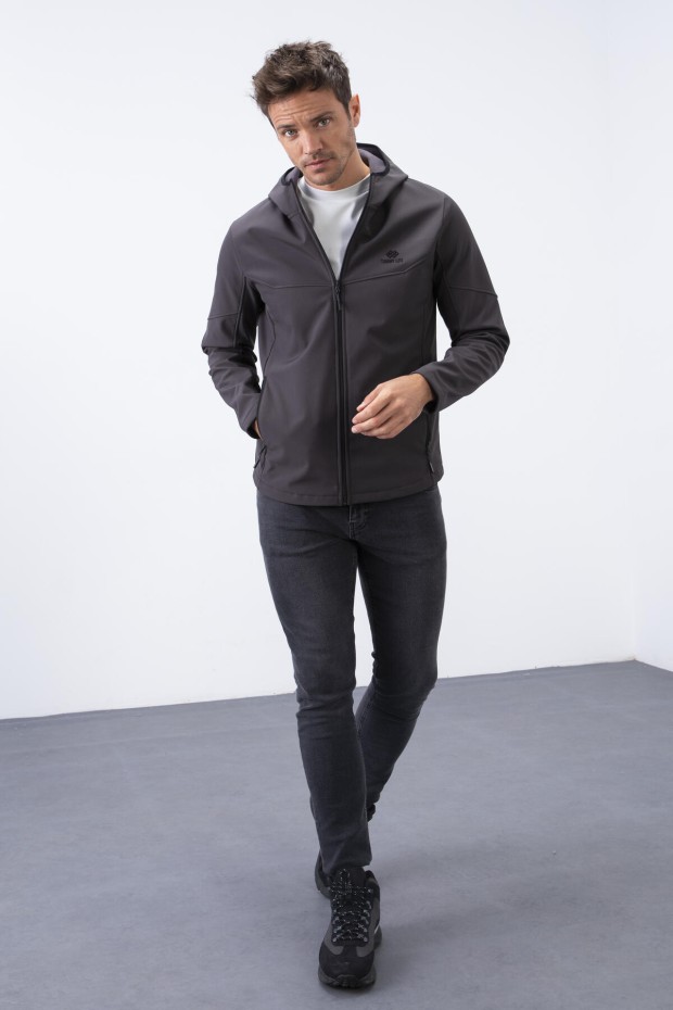 Tommy Life Antrasit Fermuarlı Kapüşonlu Su ve Rüzgar Geçirmez Softshell Erkek Mont - 88051. 2 Tommy Life Antrasit Fermuarlı Kapüşonlu Su ve Rüzgar Geçirmez Softshell Erkek Mont - 88051. 2