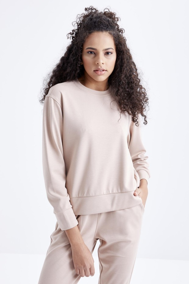 Tommy Life Bej Oversize Basic O Yaka Kadın Eşofman Takımı - 95308. 2 Tommy Life Bej Oversize Basic O Yaka Kadın Eşofman Takımı - 95308. 2