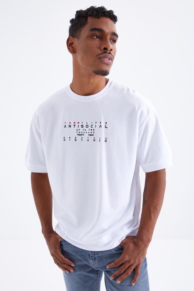 Tommy Life Beyaz Küçük Yazı Nakışlı O Yaka Erkek Oversize T-Shirt - 88103. 1 Tommy Life Beyaz Küçük Yazı Nakışlı O Yaka Erkek Oversize T-Shirt - 88103. 1