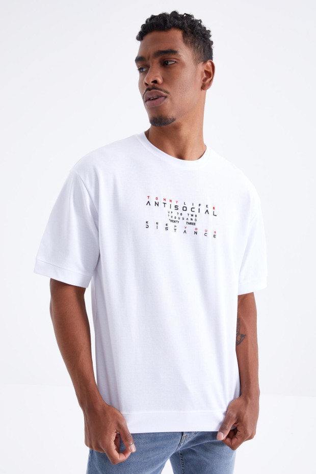 Tommy Life Beyaz Küçük Yazı Nakışlı O Yaka Erkek Oversize T-Shirt - 88103. 3 Tommy Life Beyaz Küçük Yazı Nakışlı O Yaka Erkek Oversize T-Shirt - 88103. 3