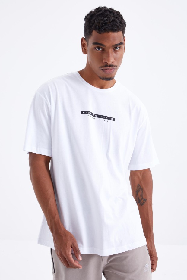 Tommy Life Beyaz Sırtı Yazı Baskılı O Yaka Erkek Oversize T-Shirt - 88100. 3 Tommy Life Beyaz Sırtı Yazı Baskılı O Yaka Erkek Oversize T-Shirt - 88100. 3