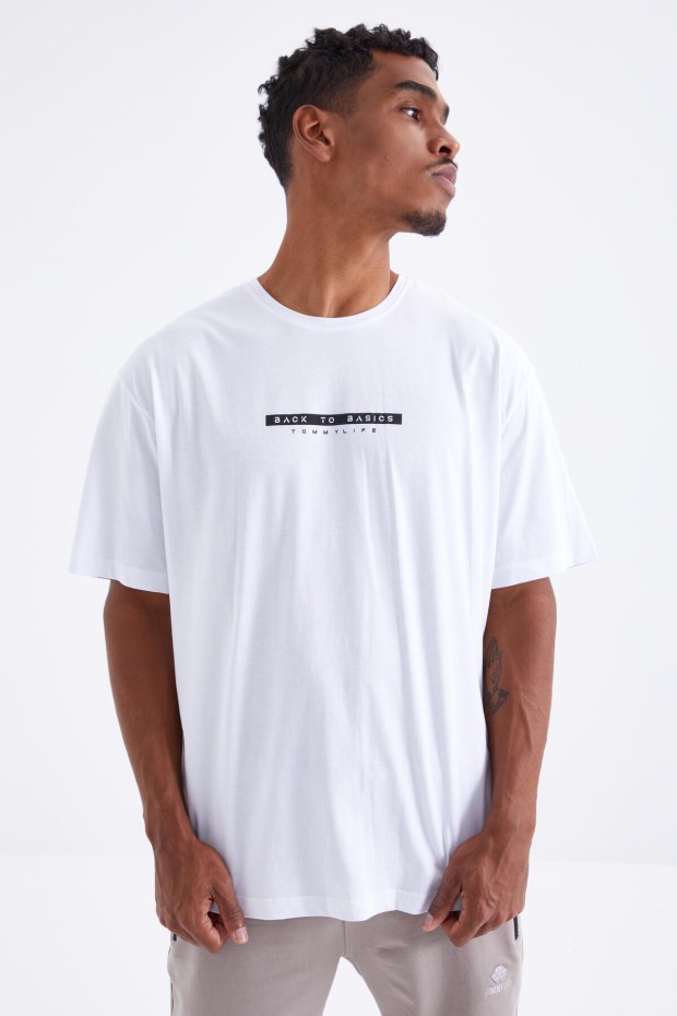Tommy Life Beyaz Sırtı Yazı Baskılı O Yaka Erkek Oversize T-Shirt - 88100. 6 Tommy Life Beyaz Sırtı Yazı Baskılı O Yaka Erkek Oversize T-Shirt - 88100. 6