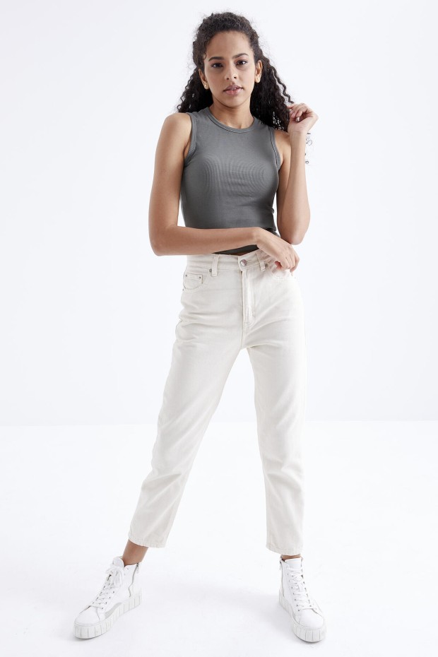 Tommy Life Çağla Basic Kolsuz O Yaka Kadın Crop Top Atlet - 97204. 2 Tommy Life Çağla Basic Kolsuz O Yaka Kadın Crop Top Atlet - 97204. 2