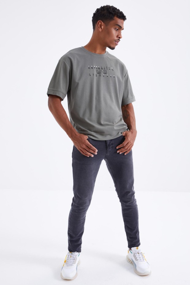 Tommy Life Çağla Küçük Yazı Nakışlı O Yaka Erkek Oversize T-Shirt - 88103. 2 Tommy Life Çağla Küçük Yazı Nakışlı O Yaka Erkek Oversize T-Shirt - 88103. 2