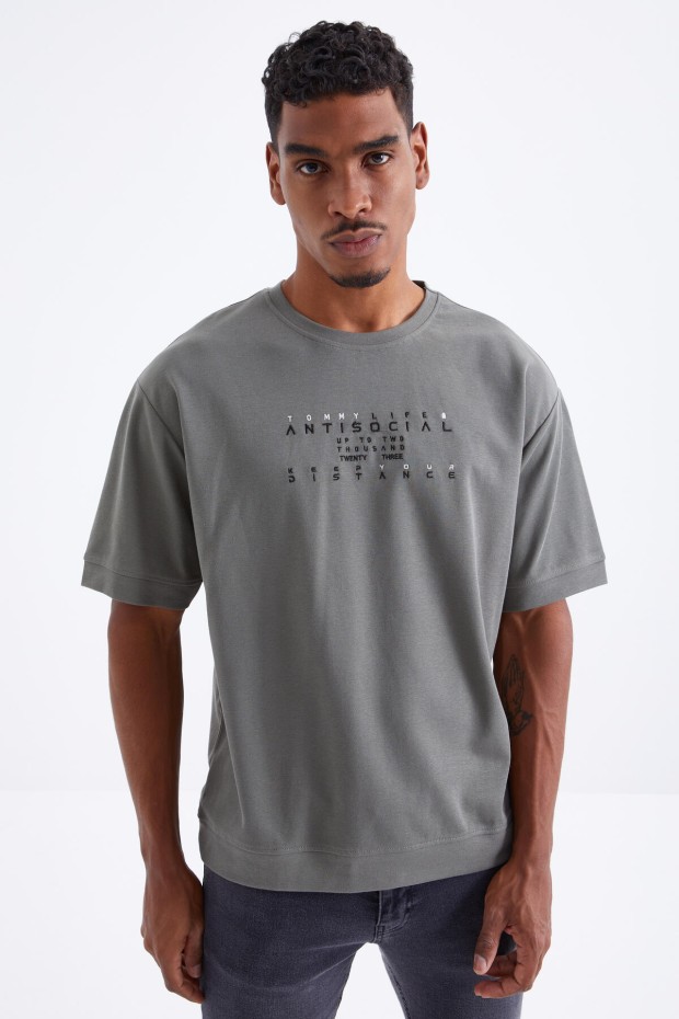 Tommy Life Çağla Küçük Yazı Nakışlı O Yaka Erkek Oversize T-Shirt - 88103. 6 Tommy Life Çağla Küçük Yazı Nakışlı O Yaka Erkek Oversize T-Shirt - 88103. 6