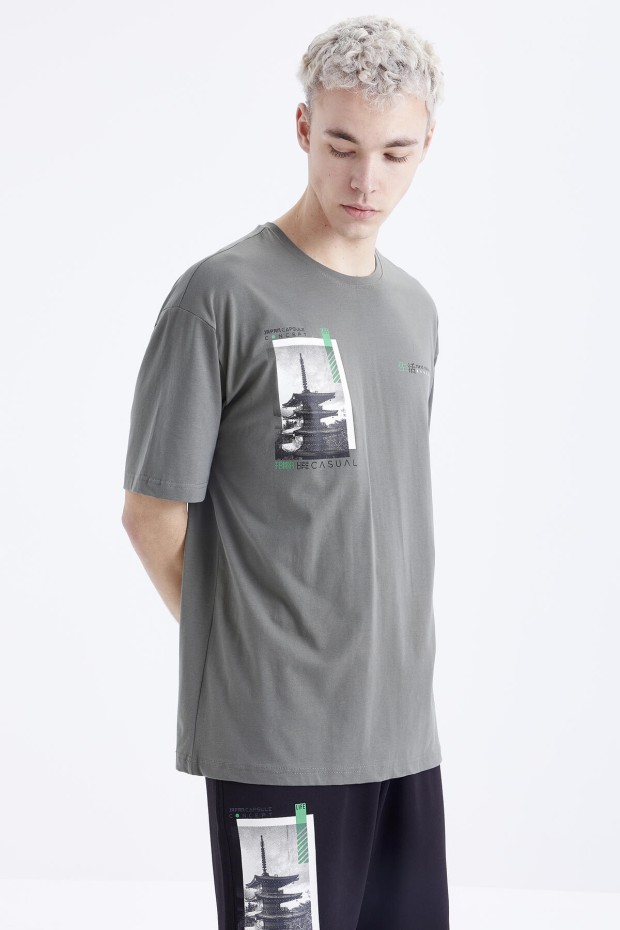 Tommy Life Çağla - Siyah Baskılı O Yaka Oversize Bermuda Erkek Şort Takım - 85165. 2 Tommy Life Çağla - Siyah Baskılı O Yaka Oversize Bermuda Erkek Şort Takım - 85165. 2