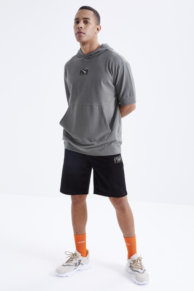 Tommy Life Çağla - Siyah Nakışlı Kapüşonlu Kanguru Cep Oversize Erkek Şort Takım - 85166. 3 Tommy Life Çağla - Siyah Nakışlı Kapüşonlu Kanguru Cep Oversize Erkek Şort Takım - 85166. 3