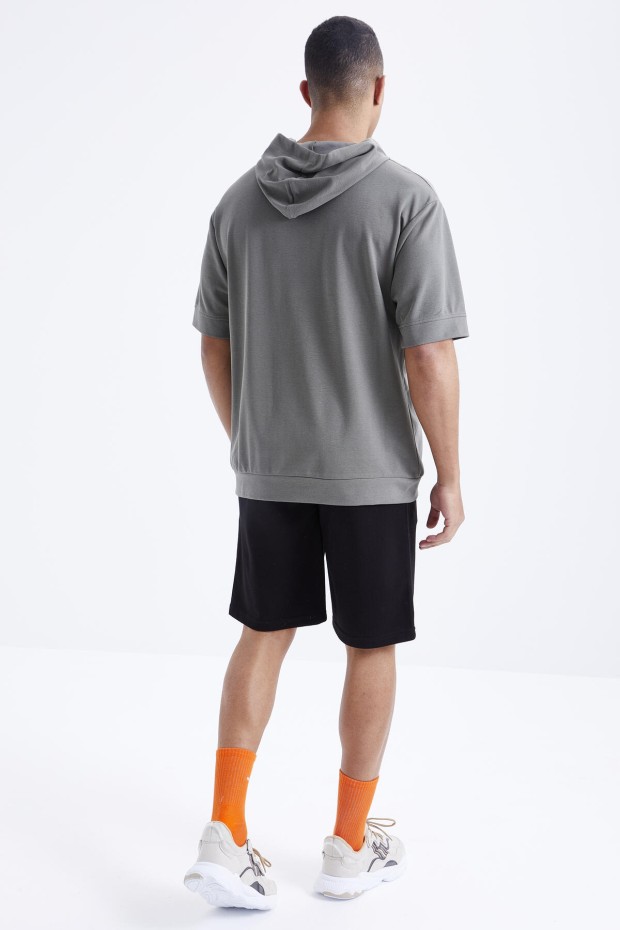 Tommy Life Çağla - Siyah Nakışlı Kapüşonlu Kanguru Cep Oversize Erkek Şort Takım - 85166. 7 Tommy Life Çağla - Siyah Nakışlı Kapüşonlu Kanguru Cep Oversize Erkek Şort Takım - 85166. 7