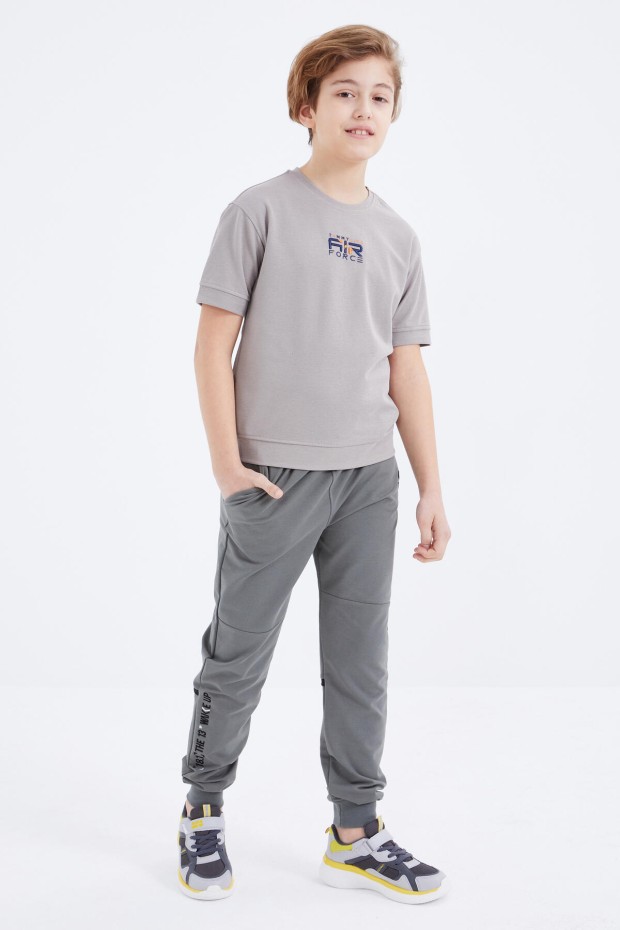 Tommy Life Çağla Yazı Nakışlı Bağcıklı Jogger Erkek Çocuk Eşofman Alt - 10814. 3 Tommy Life Çağla Yazı Nakışlı Bağcıklı Jogger Erkek Çocuk Eşofman Alt - 10814. 3