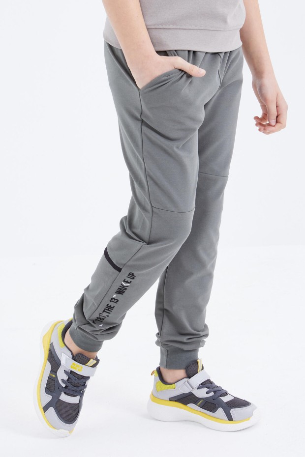 Tommy Life Çağla Yazı Nakışlı Bağcıklı Jogger Erkek Çocuk Eşofman Alt - 10814. 4 Tommy Life Çağla Yazı Nakışlı Bağcıklı Jogger Erkek Çocuk Eşofman Alt - 10814. 4