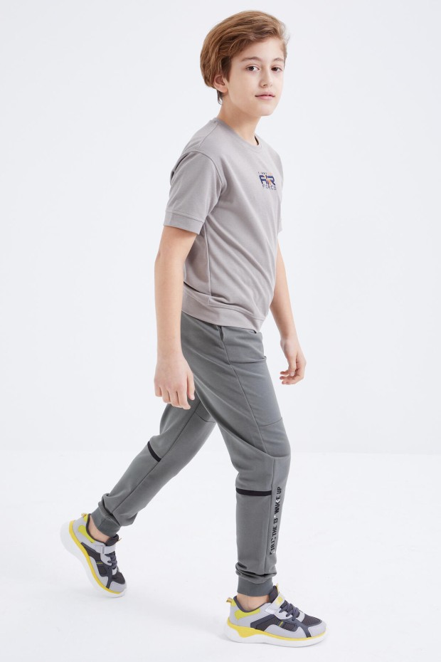 Tommy Life Çağla Yazı Nakışlı Bağcıklı Jogger Erkek Çocuk Eşofman Alt - 10814. 5 Tommy Life Çağla Yazı Nakışlı Bağcıklı Jogger Erkek Çocuk Eşofman Alt - 10814. 5