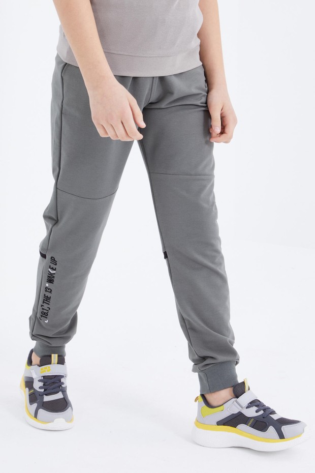 Tommy Life Çağla Yazı Nakışlı Bağcıklı Jogger Erkek Çocuk Eşofman Alt - 10814. 6 Tommy Life Çağla Yazı Nakışlı Bağcıklı Jogger Erkek Çocuk Eşofman Alt - 10814. 6