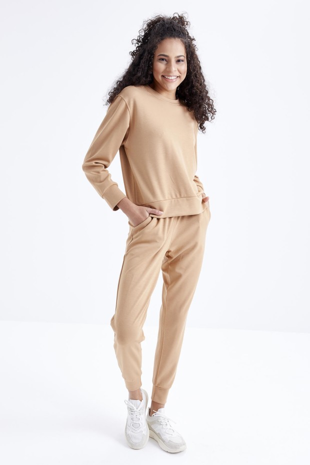 Tommy Life Camel Oversize Basic O Yaka Kadın Eşofman Takımı - 95308. 3 Tommy Life Camel Oversize Basic O Yaka Kadın Eşofman Takımı - 95308. 3