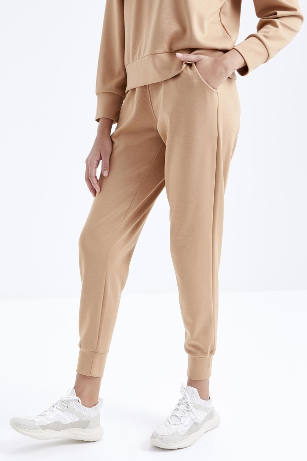 Tommy Life Camel Oversize Basic O Yaka Kadın Eşofman Takımı - 95308. 7 Tommy Life Camel Oversize Basic O Yaka Kadın Eşofman Takımı - 95308. 7