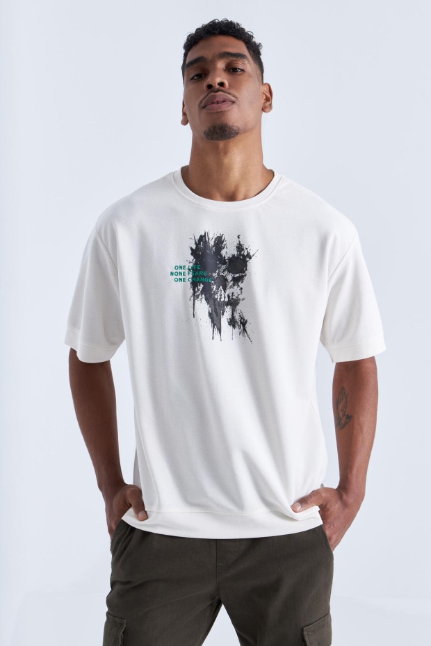 Tommy Life Ekru Baskılı Yazı Nakışlı O Yaka Erkek Oversize T-Shirt - 88105. 1 Tommy Life Ekru Baskılı Yazı Nakışlı O Yaka Erkek Oversize T-Shirt - 88105. 1