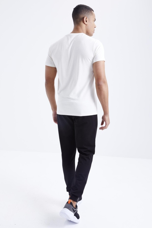 Tommy Life Ekru - Siyah Baskı Detaylı O Yaka Standart Kalıp Manşetli Erkek Eşofman Takım - 85174. 5 Tommy Life Ekru - Siyah Baskı Detaylı O Yaka Standart Kalıp Manşetli Erkek Eşofman Takım - 85174. 5