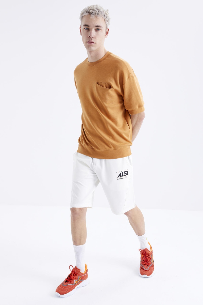 Tommy Life Ekru Yazı Nakışlı Fermuar Cepli Bağcıklı Standart Kalıp Erkek Şort - 81225. 5 Tommy Life Ekru Yazı Nakışlı Fermuar Cepli Bağcıklı Standart Kalıp Erkek Şort - 81225. 5