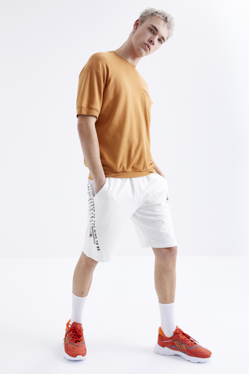 Tommy Life Ekru Yazı Nakışlı Fermuar Cepli Bağcıklı Standart Kalıp Erkek Şort - 81225. 8 Tommy Life Ekru Yazı Nakışlı Fermuar Cepli Bağcıklı Standart Kalıp Erkek Şort - 81225. 8