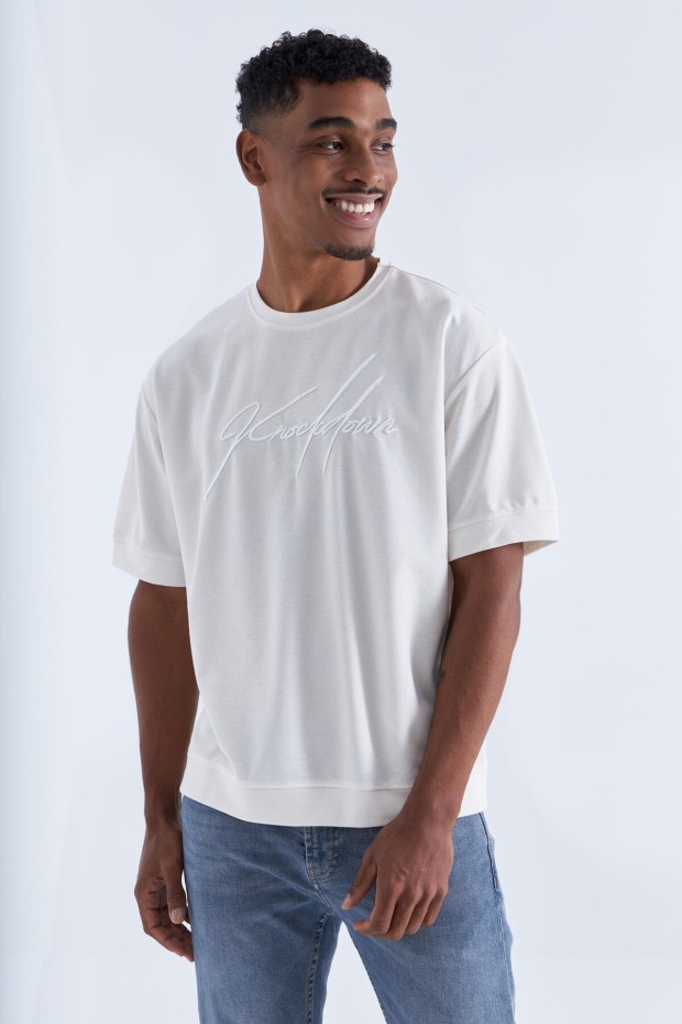 Tommy Life Ekru Yazı Nakışlı O Yaka Erkek Oversize T-Shirt - 88102. 2