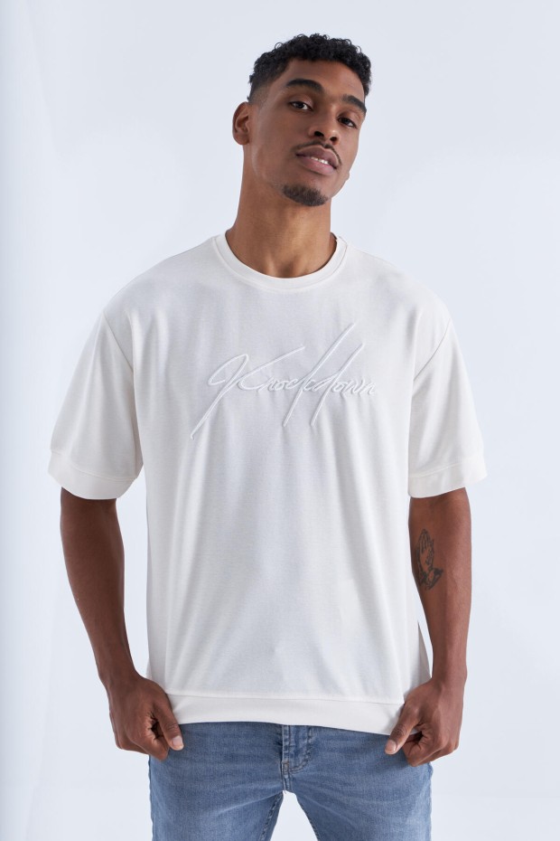 Tommy Life Ekru Yazı Nakışlı O Yaka Erkek Oversize T-Shirt - 88102. 3