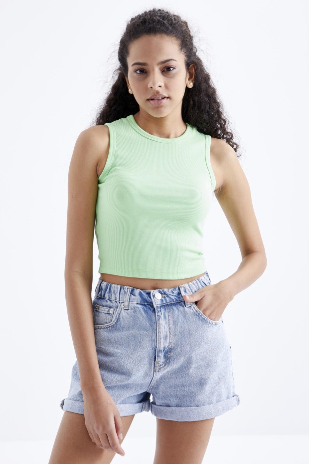 Tommy Life Fıstık Yeşil Basic Kolsuz O Yaka Kadın Crop Top Atlet - 97204. 1 Tommy Life Fıstık Yeşil Basic Kolsuz O Yaka Kadın Crop Top Atlet - 97204. 1