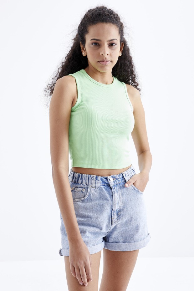 Tommy Life Fıstık Yeşil Basic Kolsuz O Yaka Kadın Crop Top Atlet - 97204. 6 Tommy Life Fıstık Yeşil Basic Kolsuz O Yaka Kadın Crop Top Atlet - 97204. 6