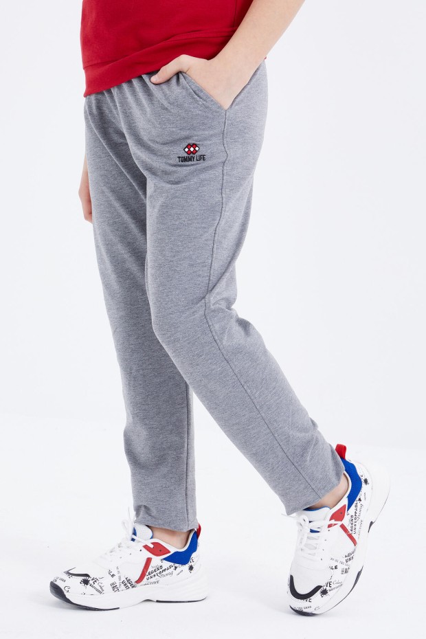 Tommy Life Gri Melanj Bağcıklı Dar Paça Basic Erkek Çocuk Eşofman Alt - 10858. 2 Tommy Life Gri Melanj Bağcıklı Dar Paça Basic Erkek Çocuk Eşofman Alt - 10858. 2