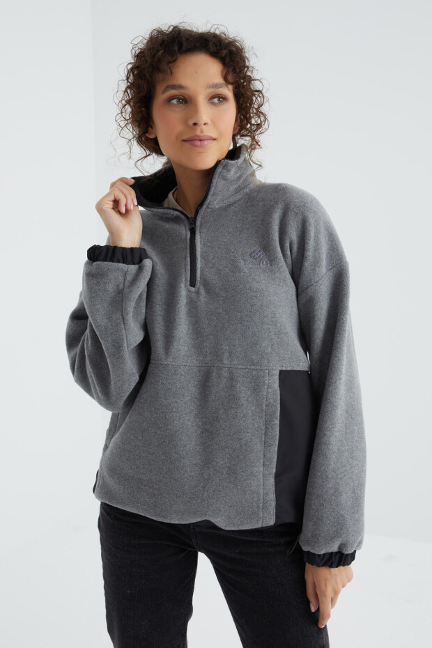 Gri Melanj Yarım Fermuar Etek Ucu Büzgülü Dik Yaka Oversize Kadın Polar Sweatshirt - 97236 - 1