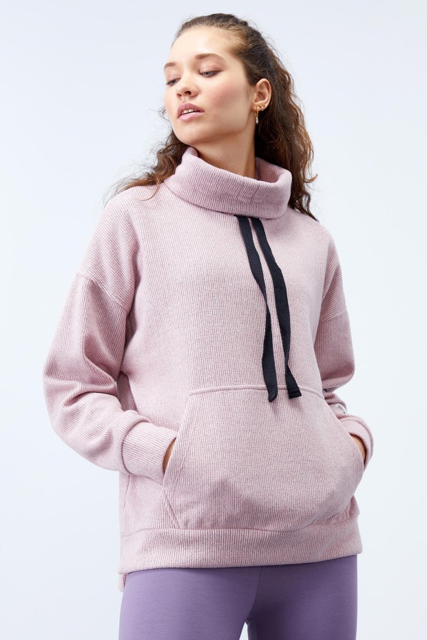 Tommy Life Gül Kurusu Büzgülü Bağcıklı Yaka Nakışlı Selanik Triko Kadın Oversize Sweatshirt - 97197. 3 Tommy Life Gül Kurusu Büzgülü Bağcıklı Yaka Nakışlı Selanik Triko Kadın Oversize Sweatshirt - 97197. 3