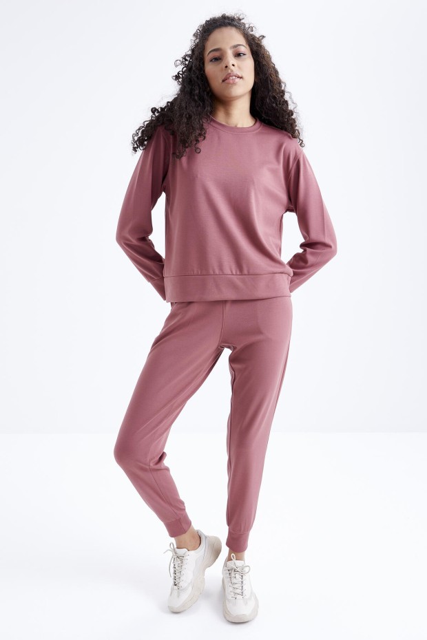 Tommy Life Gül Kurusu Oversize Basic O Yaka Kadın Eşofman Takımı - 95308. 1 Tommy Life Gül Kurusu Oversize Basic O Yaka Kadın Eşofman Takımı - 95308. 1