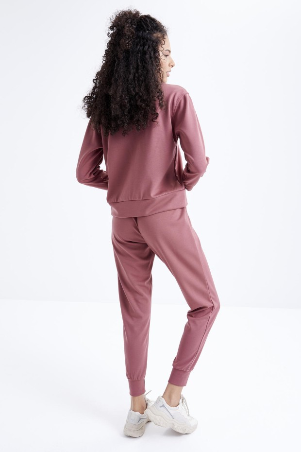 Tommy Life Gül Kurusu Oversize Basic O Yaka Kadın Eşofman Takımı - 95308. 4 Tommy Life Gül Kurusu Oversize Basic O Yaka Kadın Eşofman Takımı - 95308. 4