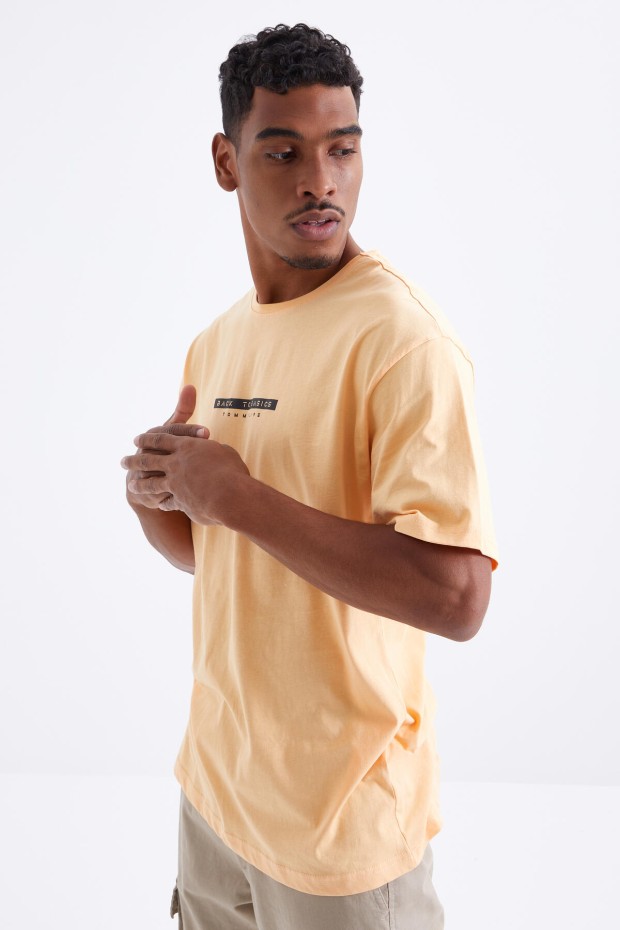 Tommy Life Kavun İçi Sırtı Yazı Baskılı O Yaka Erkek Oversize T-Shirt - 88100. 8 Tommy Life Kavun İçi Sırtı Yazı Baskılı O Yaka Erkek Oversize T-Shirt - 88100. 8