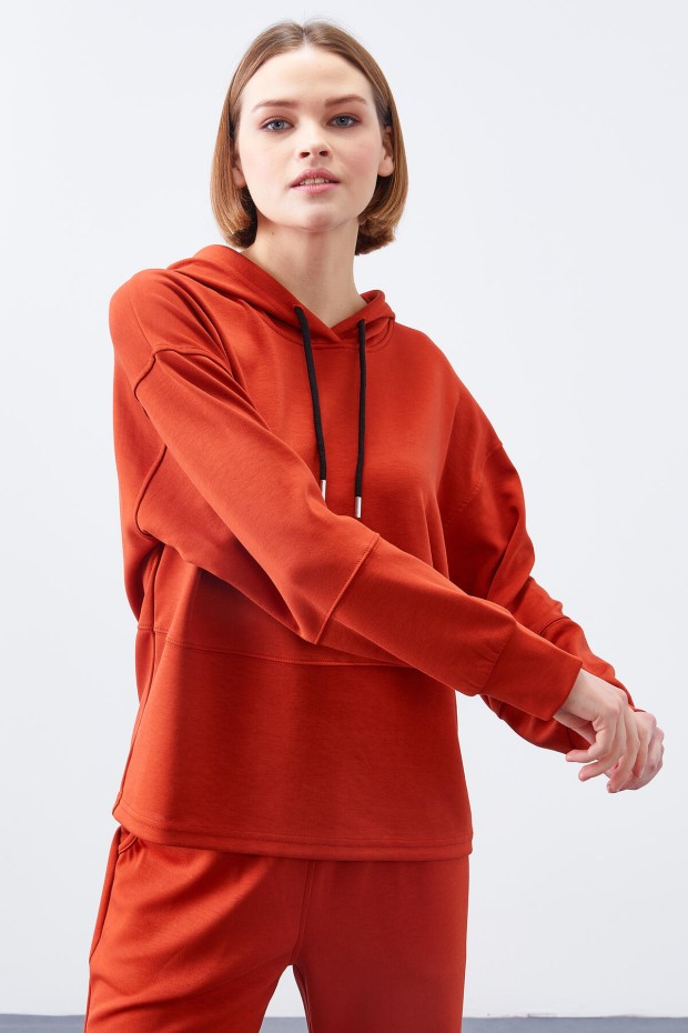 Tommy Life Kiremit Kapüşonlu Nakış Detaylı Klasik Paça Kadın Oversize Eşofman Takımı - 95310. 1 Tommy Life Kiremit Kapüşonlu Nakış Detaylı Klasik Paça Kadın Oversize Eşofman Takımı - 95310. 1