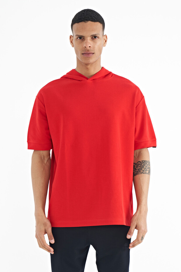 Kırmızı Kapüşonlu Kol Etiket Detaylı Oversize Erkek T-shirt - 88179 - 1