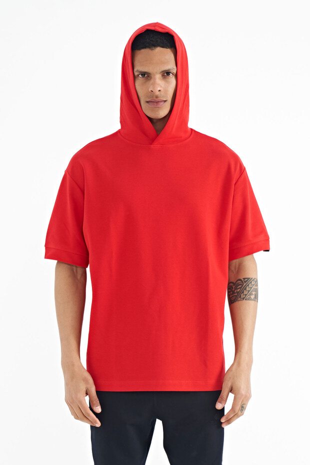 Kırmızı Kapüşonlu Kol Etiket Detaylı Oversize Erkek T-shirt - 88179 - 3