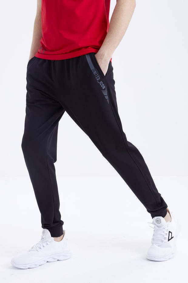 Tommy Life Kırmızı - Siyah Baskı Detaylı O Yaka Standart Kalıp Manşetli Erkek Eşofman Takım - 85175. 5 Tommy Life Kırmızı - Siyah Baskı Detaylı O Yaka Standart Kalıp Manşetli Erkek Eşofman Takım - 85175. 5