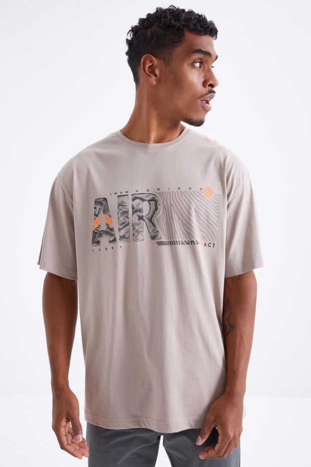 Tommy Life Koyu Bej Air Baskılı O Yaka Erkek Oversize T-Shirt - 88097. 2