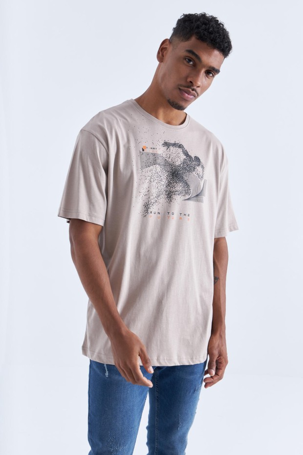 Tommy Life Koyu Bej Baskı Detaylı O Yaka Erkek Oversize T-Shirt - 88093. 1 Tommy Life Koyu Bej Baskı Detaylı O Yaka Erkek Oversize T-Shirt - 88093. 1