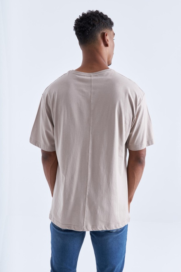 Tommy Life Koyu Bej Baskı Detaylı O Yaka Erkek Oversize T-Shirt - 88093. 5 Tommy Life Koyu Bej Baskı Detaylı O Yaka Erkek Oversize T-Shirt - 88093. 5