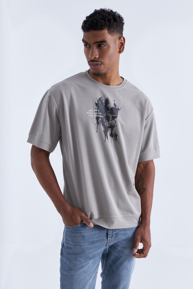 Tommy Life Koyu Bej Baskılı Yazı Nakışlı O Yaka Erkek Oversize T-Shirt - 88105. 3 Tommy Life Koyu Bej Baskılı Yazı Nakışlı O Yaka Erkek Oversize T-Shirt - 88105. 3