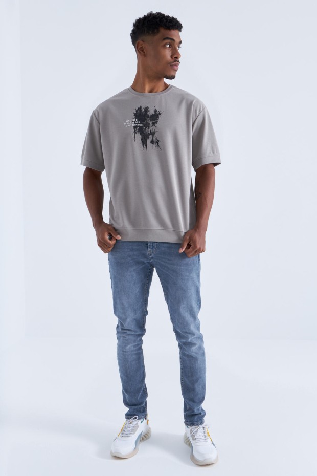 Tommy Life Koyu Bej Baskılı Yazı Nakışlı O Yaka Erkek Oversize T-Shirt - 88105. 8 Tommy Life Koyu Bej Baskılı Yazı Nakışlı O Yaka Erkek Oversize T-Shirt - 88105. 8