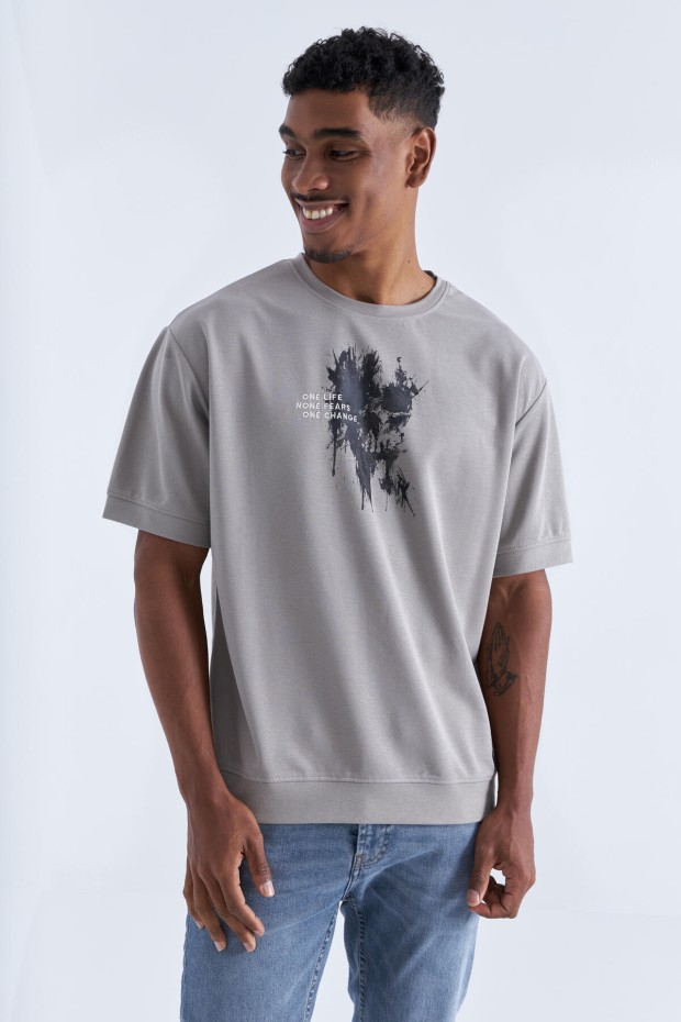 Tommy Life Koyu Bej Baskılı Yazı Nakışlı O Yaka Erkek Oversize T-Shirt - 88105. 7 Tommy Life Koyu Bej Baskılı Yazı Nakışlı O Yaka Erkek Oversize T-Shirt - 88105. 7