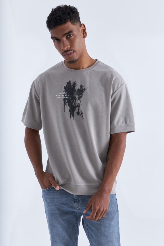 Tommy Life Koyu Bej Baskılı Yazı Nakışlı O Yaka Erkek Oversize T-Shirt - 88105. 6 Tommy Life Koyu Bej Baskılı Yazı Nakışlı O Yaka Erkek Oversize T-Shirt - 88105. 6