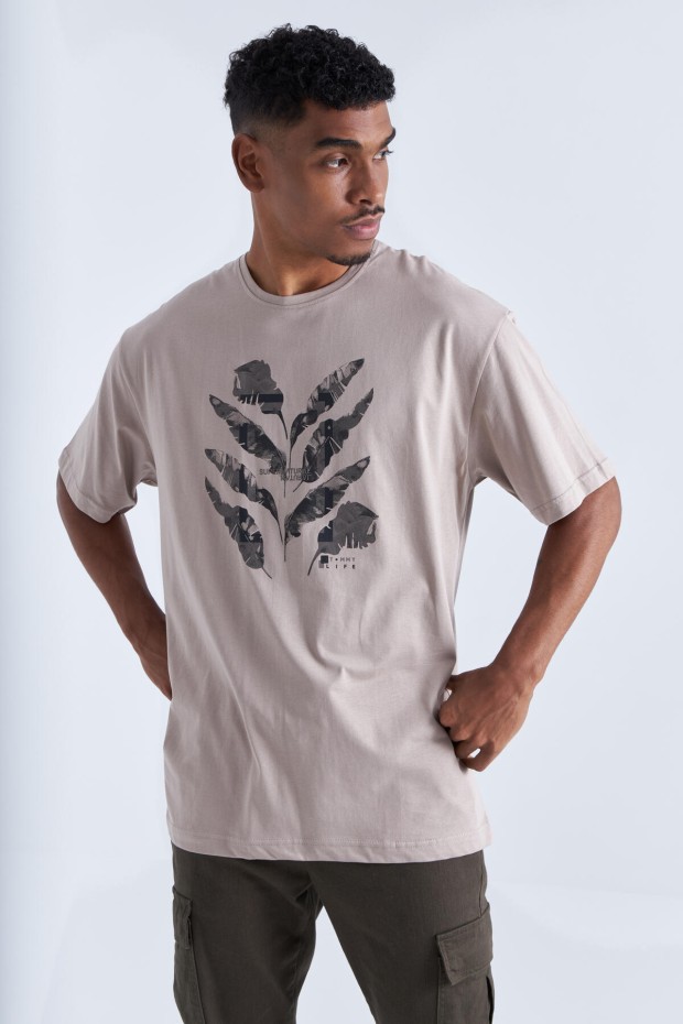 Tommy Life Koyu Bej Büyük Baskılı O Yaka Erkek Oversize T-Shirt - 88092. 1 Tommy Life Koyu Bej Büyük Baskılı O Yaka Erkek Oversize T-Shirt - 88092. 1