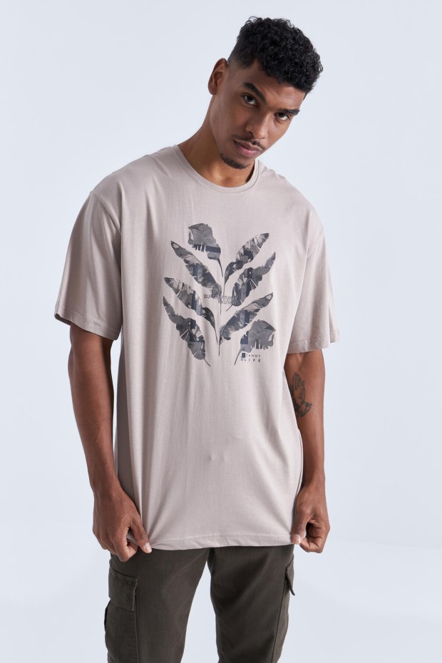 Tommy Life Koyu Bej Büyük Baskılı O Yaka Erkek Oversize T-Shirt - 88092. 6 Tommy Life Koyu Bej Büyük Baskılı O Yaka Erkek Oversize T-Shirt - 88092. 6