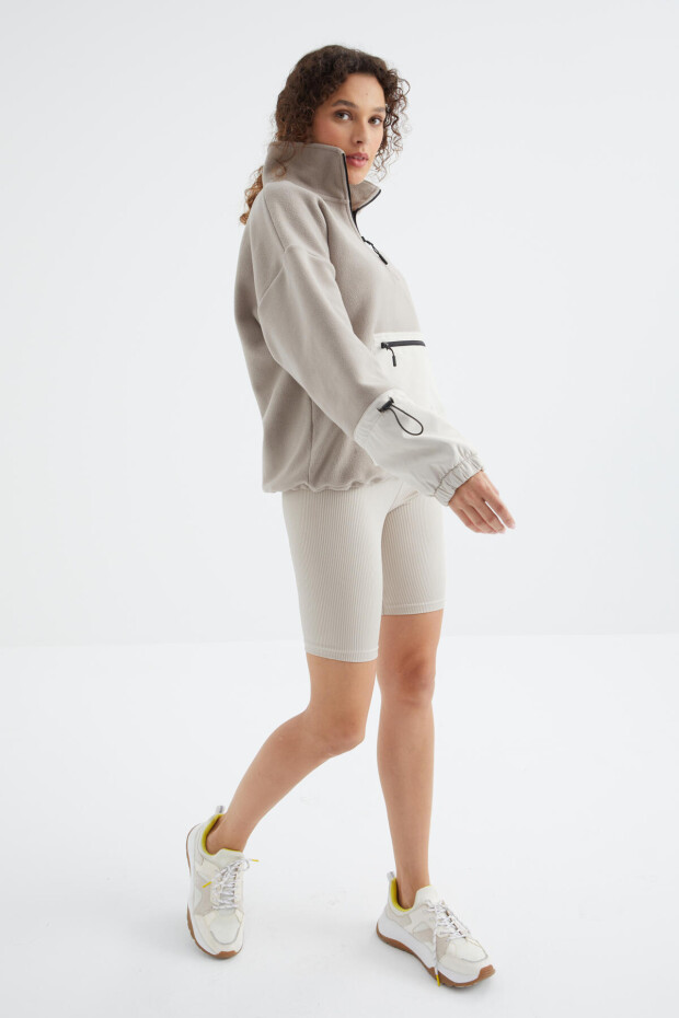 Koyu Bej Etek Ucu Büzgülü Yarım Fermuarlı Oversize Kadın Polar Sweatshirt - 97238 - 4