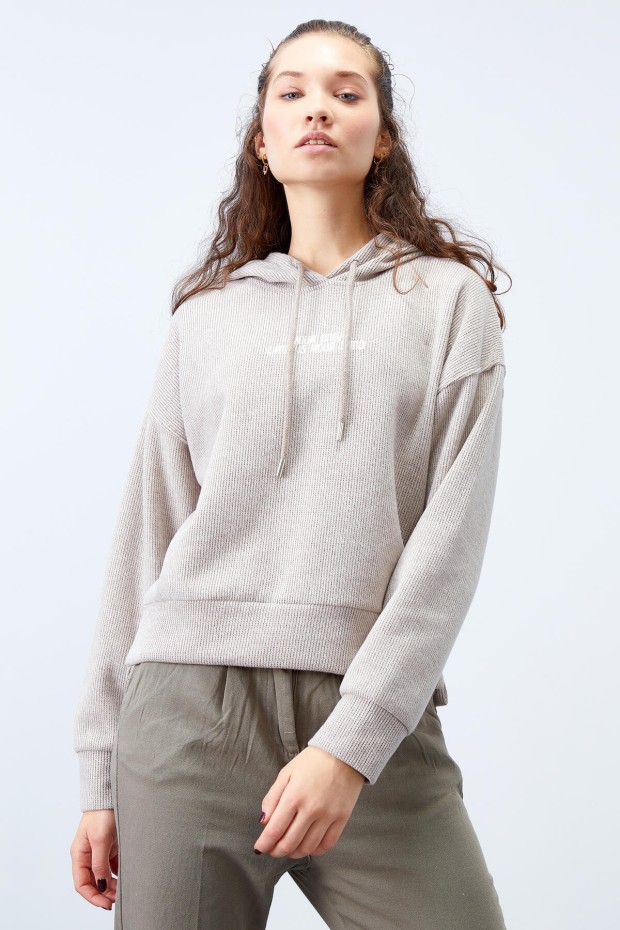 Tommy Life Koyu Bej Kapüşonlu Yazı Nakışlı Selanik Kadın Oversize Sweatshirt - 97192. 3 Tommy Life Koyu Bej Kapüşonlu Yazı Nakışlı Selanik Kadın Oversize Sweatshirt - 97192. 3