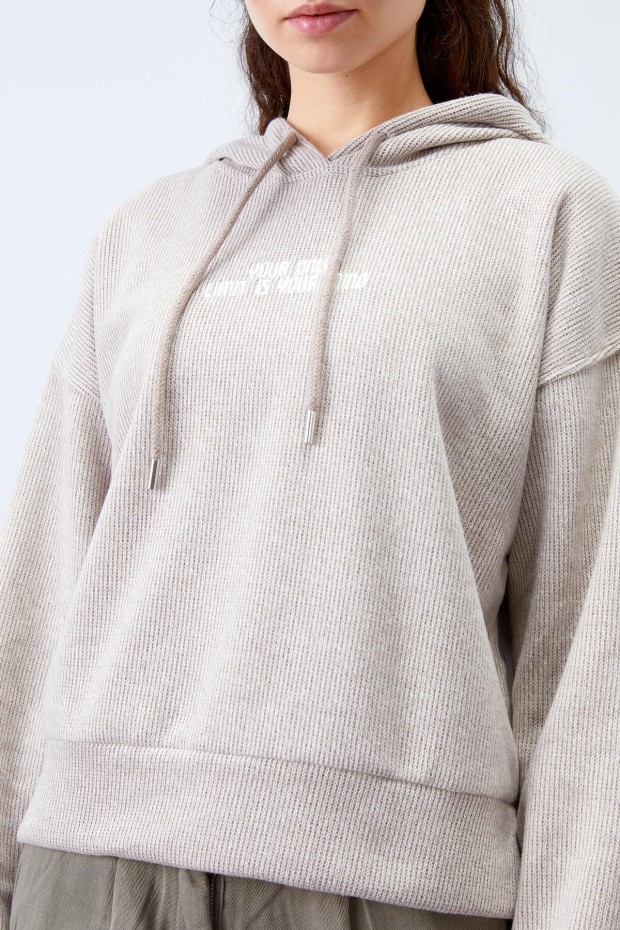 Tommy Life Koyu Bej Kapüşonlu Yazı Nakışlı Selanik Kadın Oversize Sweatshirt - 97192. 8 Tommy Life Koyu Bej Kapüşonlu Yazı Nakışlı Selanik Kadın Oversize Sweatshirt - 97192. 8