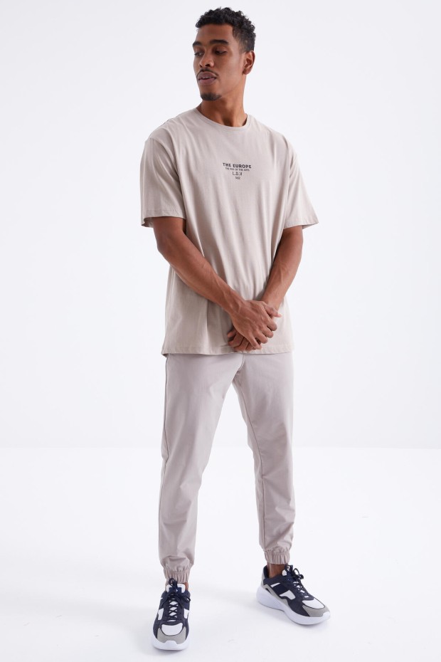 Tommy Life Koyu Bej Sırt Baskılı O Yaka Erkek Oversize T-Shirt - 88091. 1 Tommy Life Koyu Bej Sırt Baskılı O Yaka Erkek Oversize T-Shirt - 88091. 1